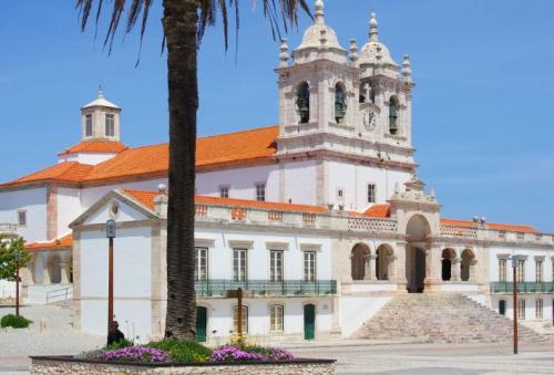 NAZARE-Portugal-8